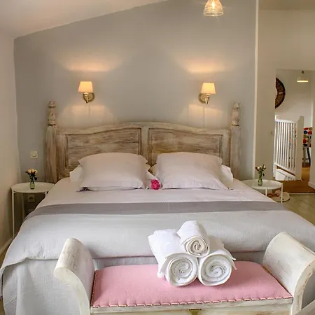 Couette-café Maison Ila - Le Tresor *